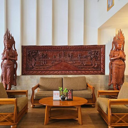 Joli Hotel Phnom-Penh Buitenkant foto