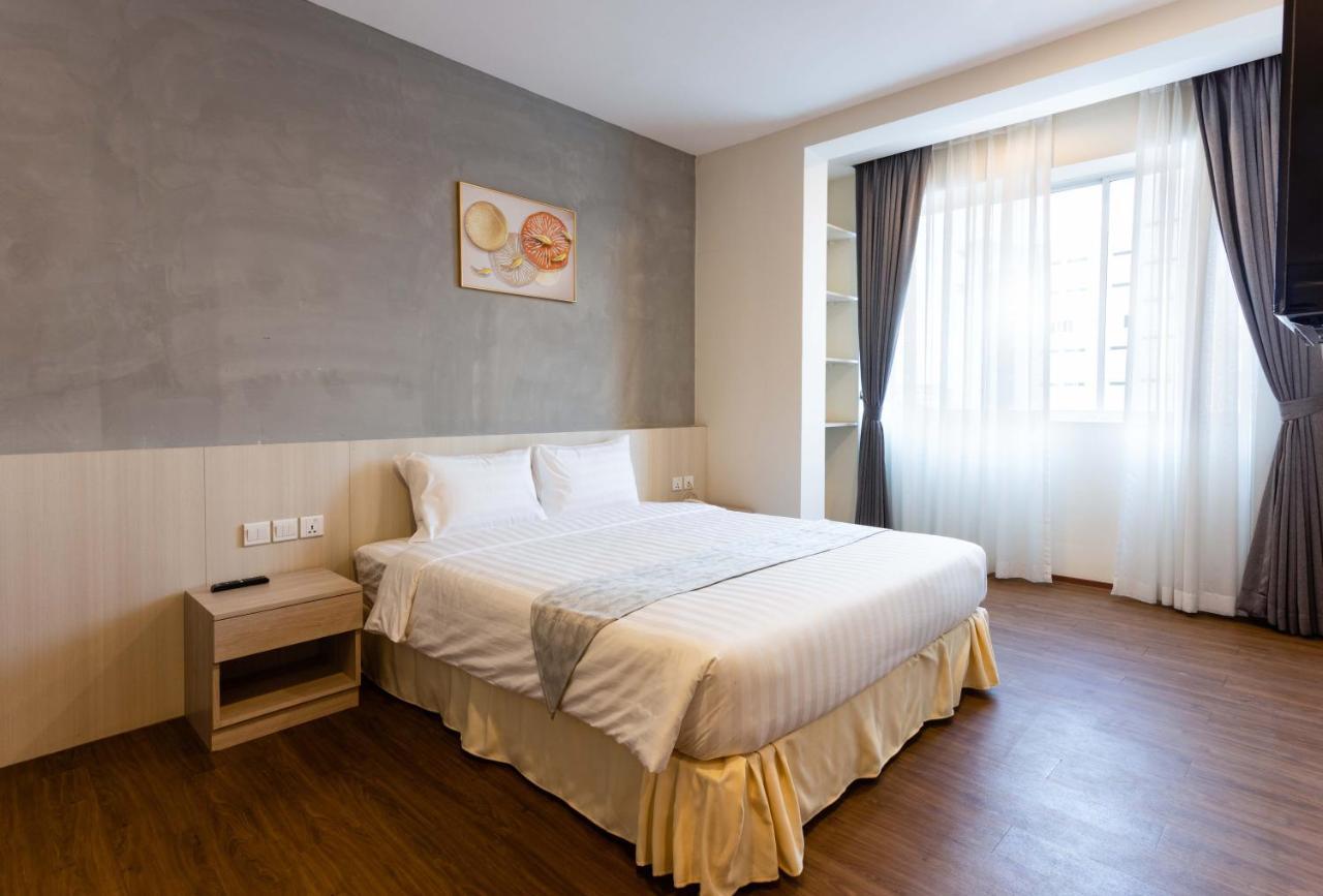 Joli Hotel Phnom-Penh Buitenkant foto