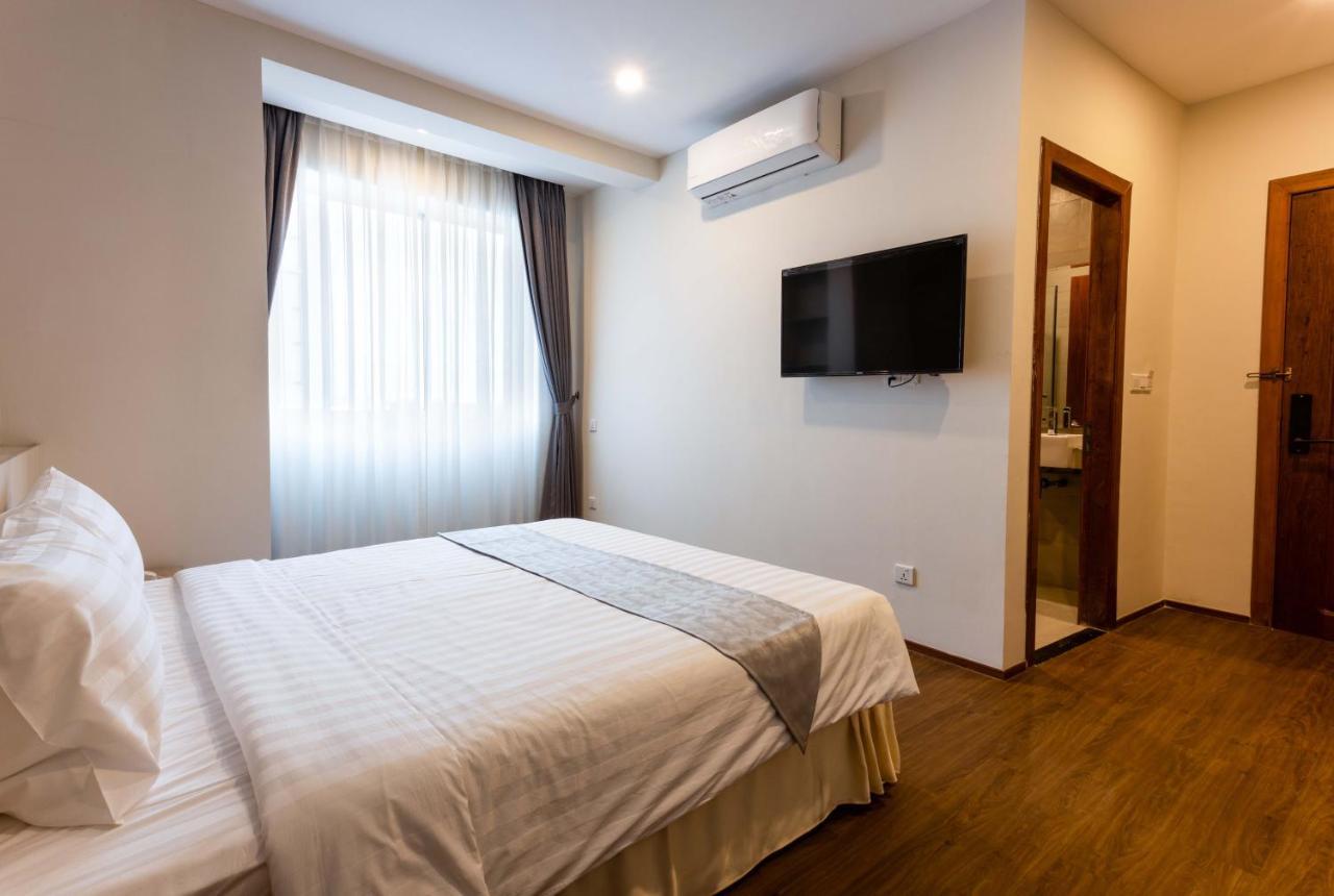 Joli Hotel Phnom-Penh Buitenkant foto