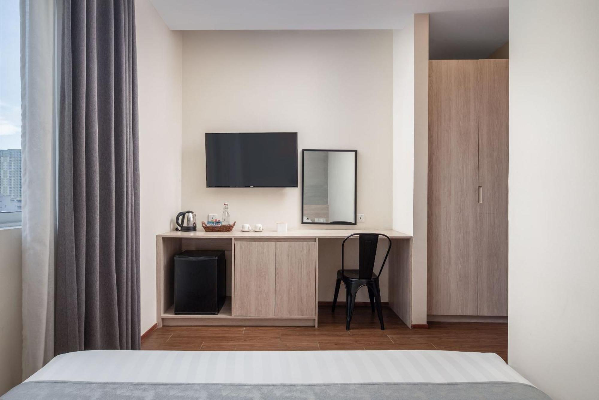 Joli Hotel Phnom-Penh Buitenkant foto